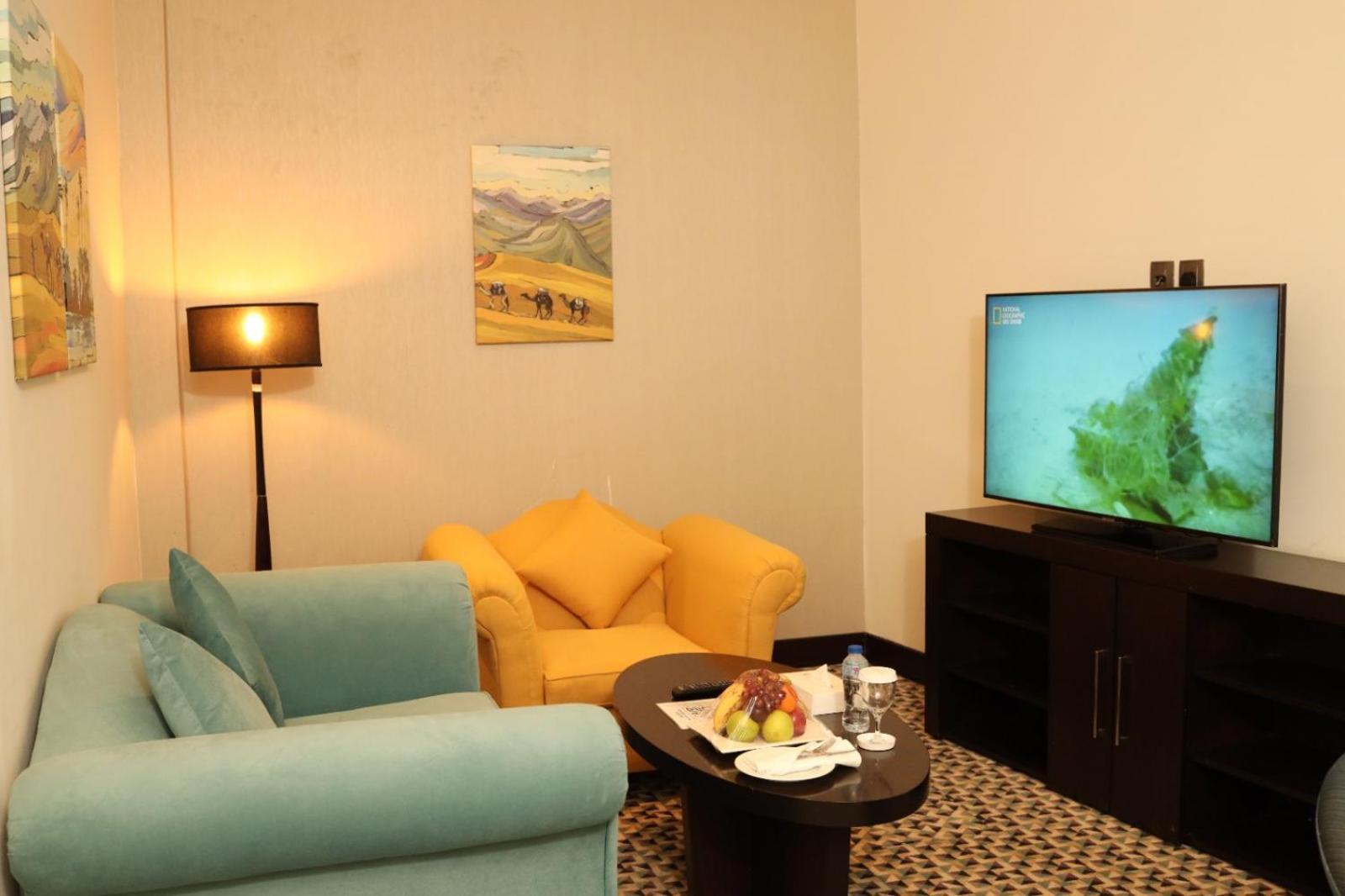 Golden Tulip Hail Bagian luar foto