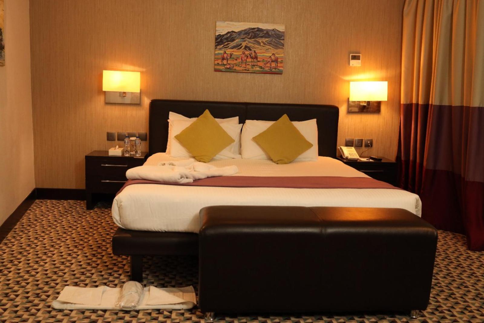 Golden Tulip Hail Bagian luar foto