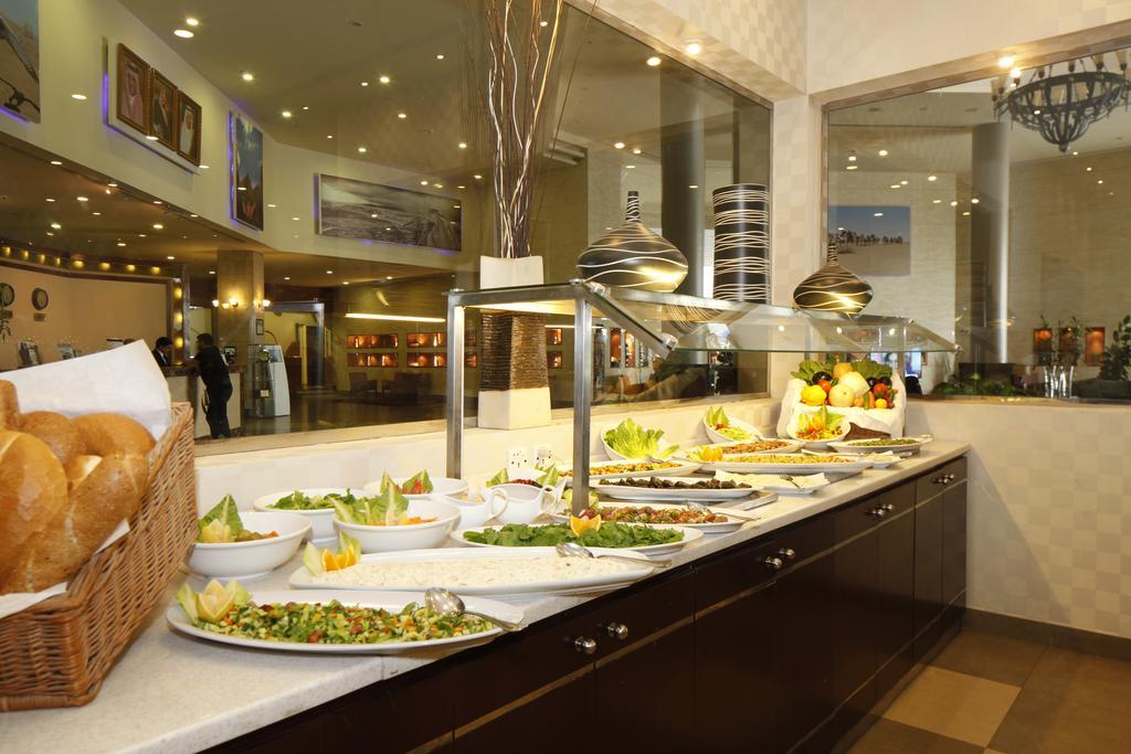 Golden Tulip Hail Bagian luar foto
