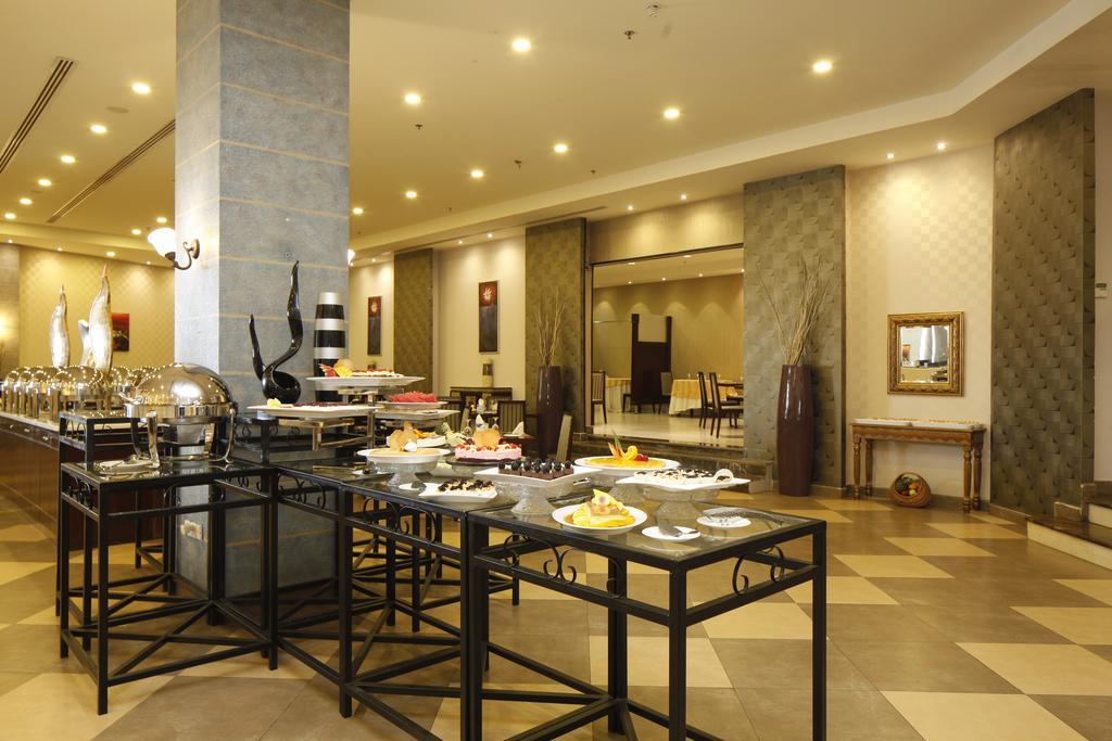 Golden Tulip Hail Bagian luar foto