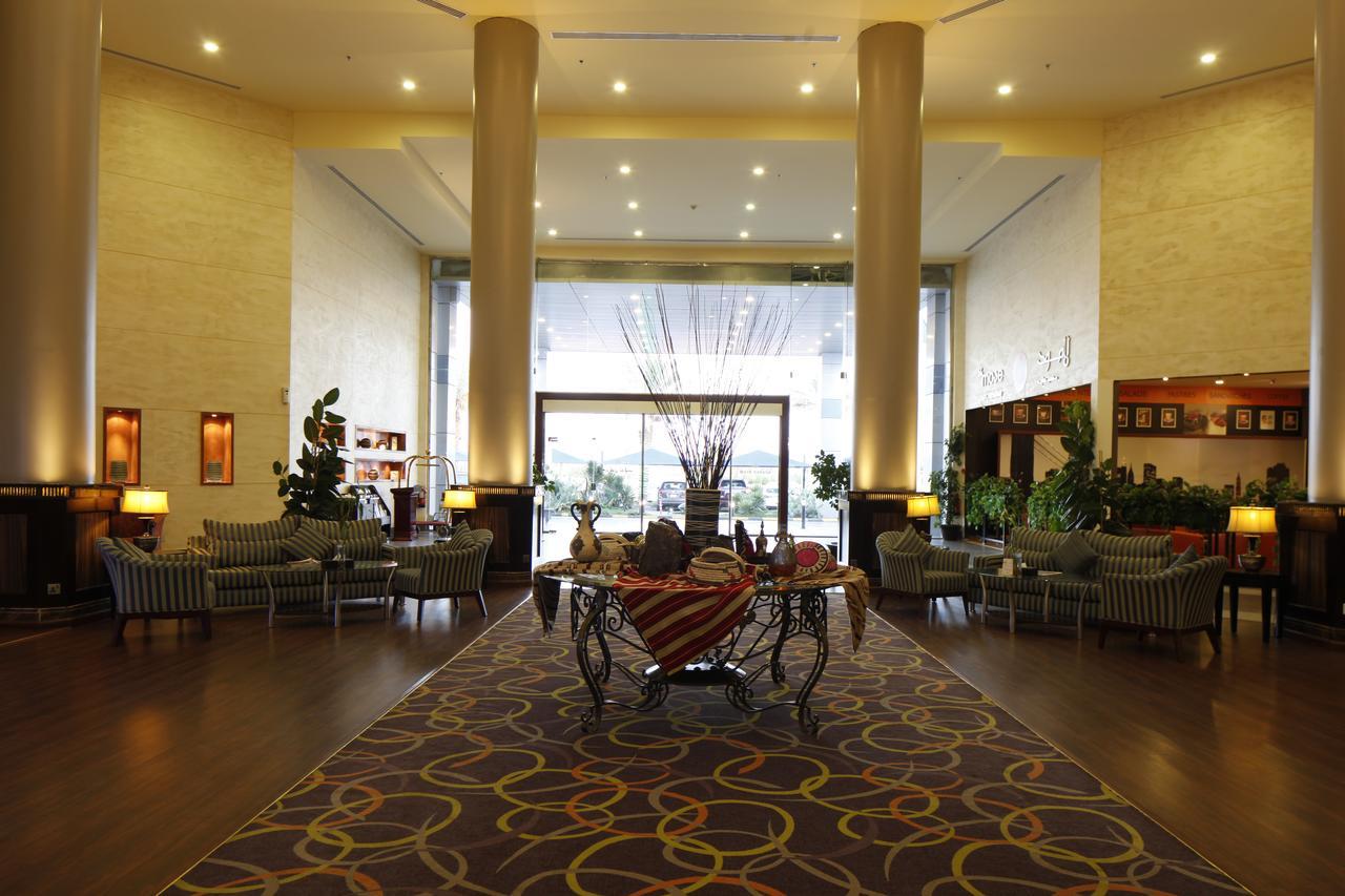 Golden Tulip Hail Bagian luar foto
