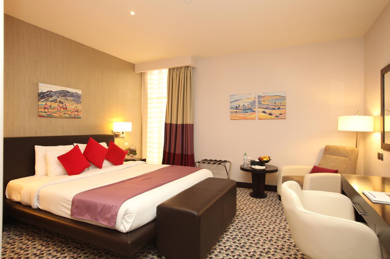 Golden Tulip Hail Bagian luar foto