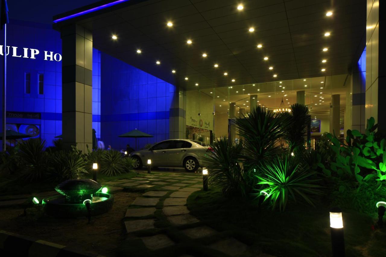 Golden Tulip Hail Bagian luar foto